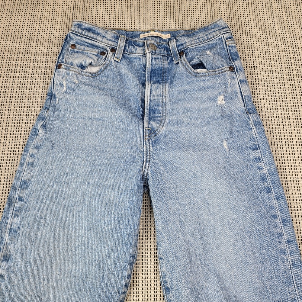 Levi's Light Wash High-Rise Women's Jeans